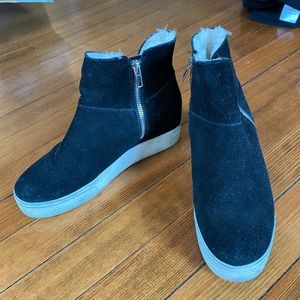 Steve Madden black fur lined high top sneakers